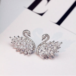 Elegant Black Swan Vintage Stud Earrings Personality Women's Jewelry