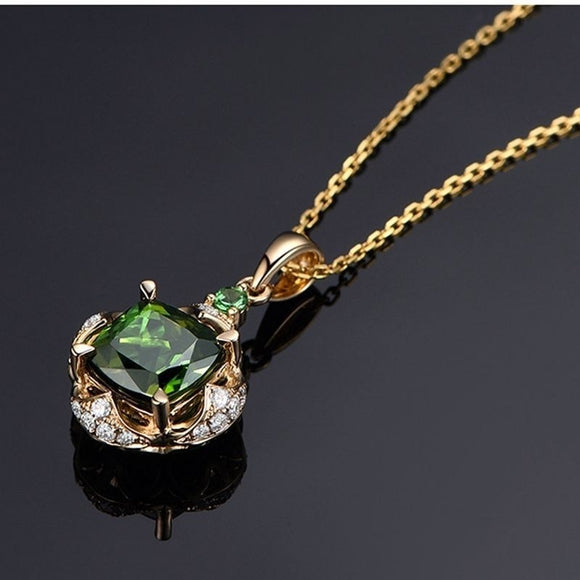 Vintage Bohemian Green Pendant Necklace Rhinestone Inlaid Jewelry